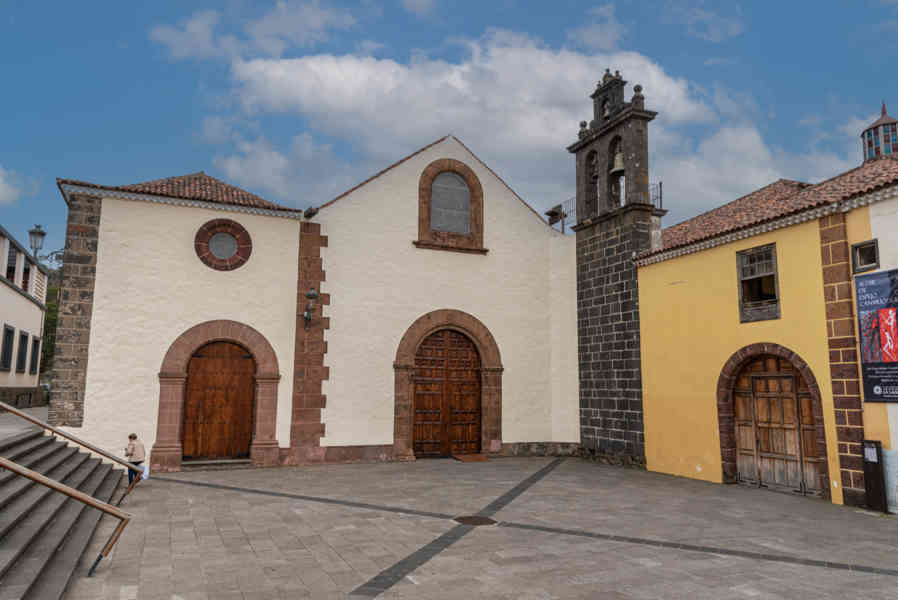 Tenerife 098 - San Cristóbal de La Laguna - ex convento e iglesia de Santo Domingo de Guzmán.jpg